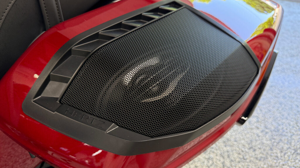 Harley-Road-Glide-2025-3