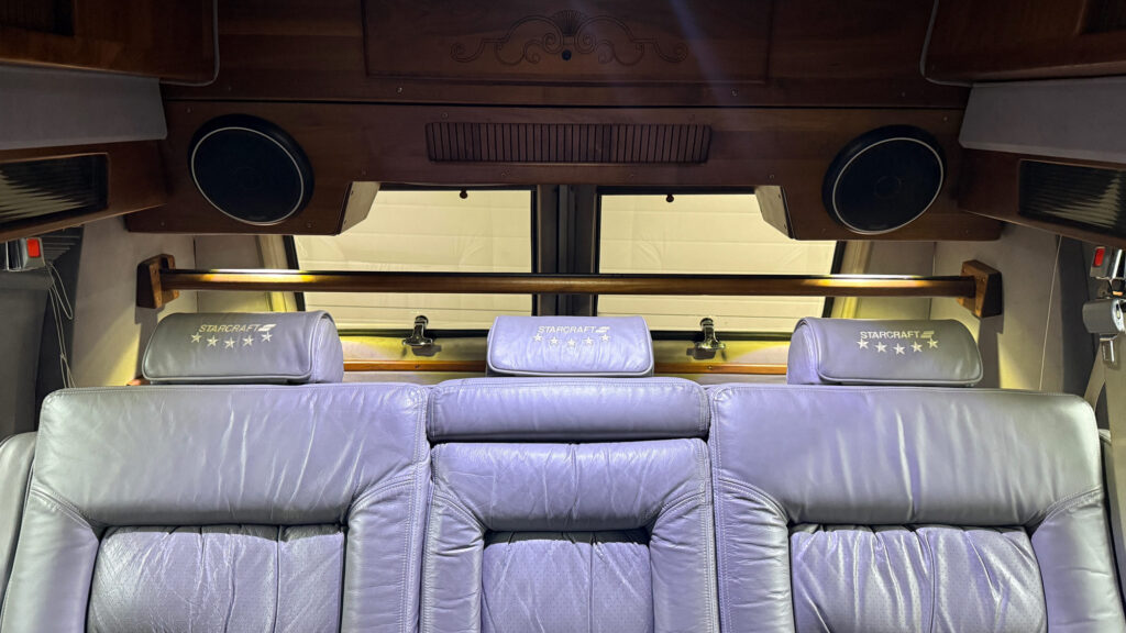 chevrolet-vandura-1994-17jpg